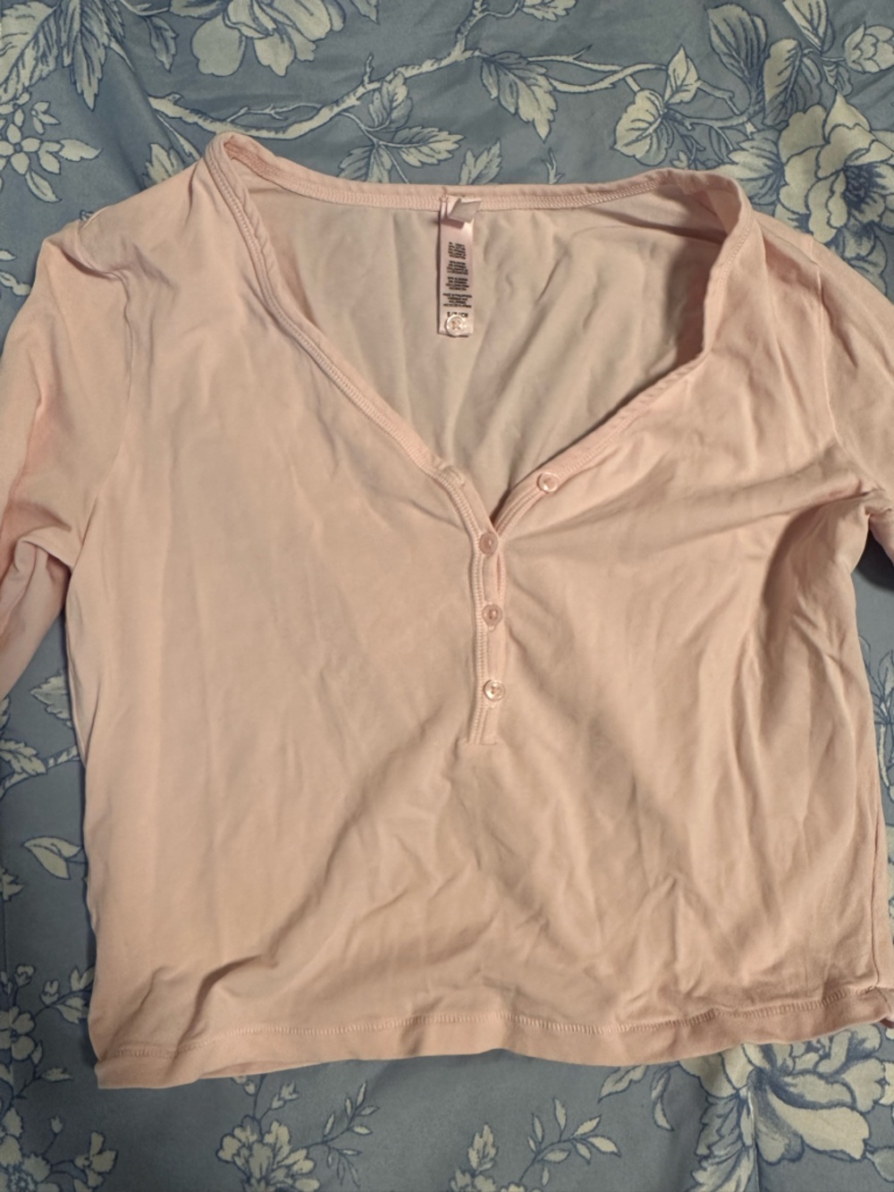 SKIMS Light Pink Cropped Henley